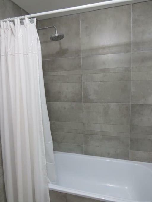 Departamento En Torre De Alta Categoria Con Amenities Excelente Ubicacion En Recoleta Apartment Buenos Aires Bagian luar foto